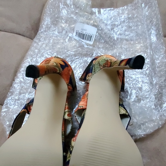 Shows - Picture 5 of 5